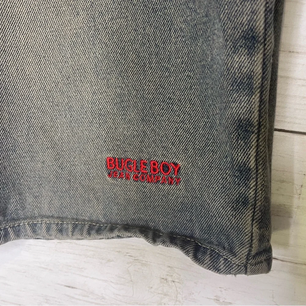 Vintage 90s Y2K Bugle Boy Denim Jean Shorts Wide Leg Baggy Shorts Size 34 - Picture 3 of 8